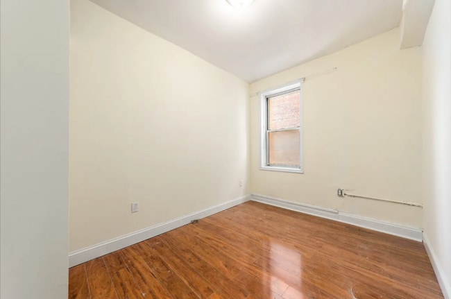 Building Photo - 102 Albemarle Rd