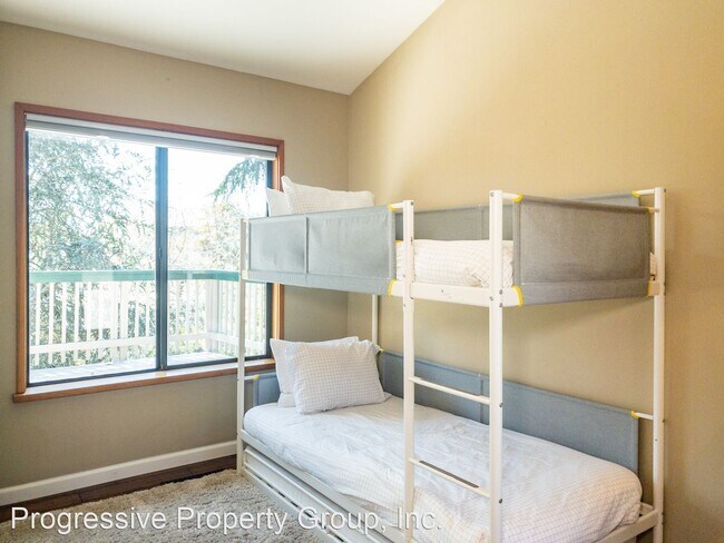 Building Photo - 4 br, 2.5 bath House - 5561 Yerba Buena Road