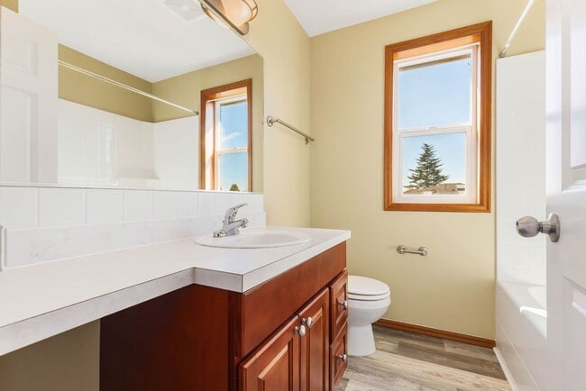 Building Photo - 1619 SW Barton St