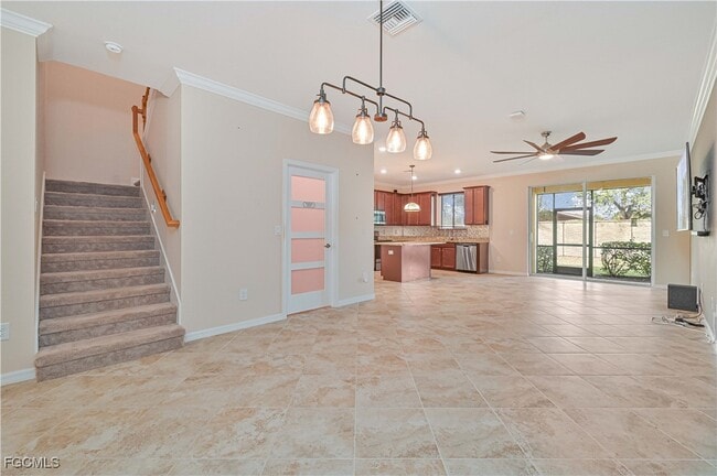 Building Photo - 10120 Tin Maple Dr