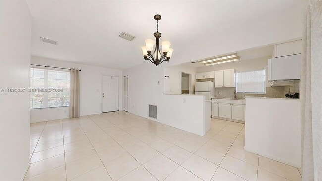 Building Photo - 15305 SW 104th Ave