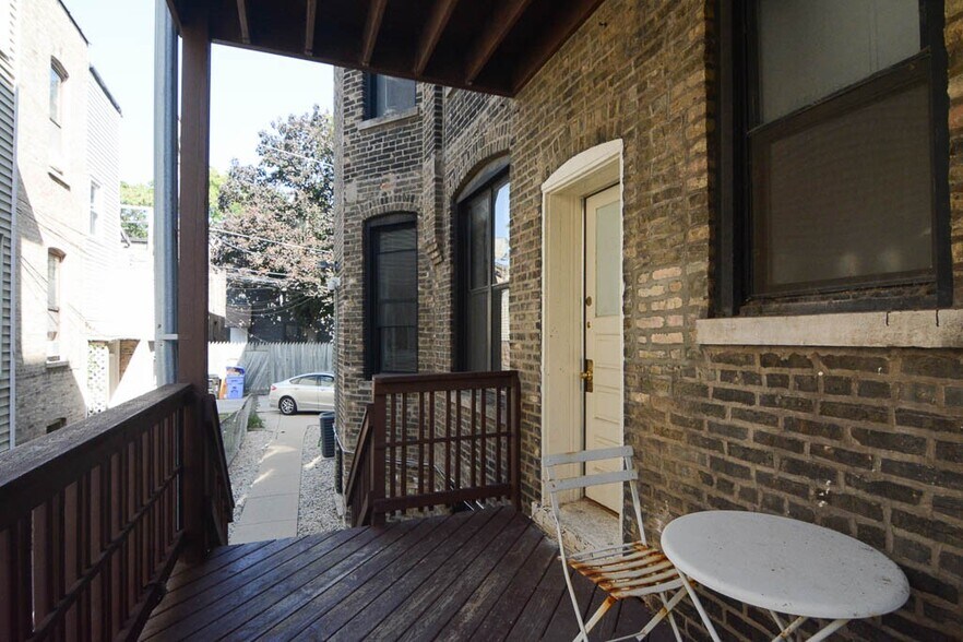 Building Photo - 2134 W Concord Pl