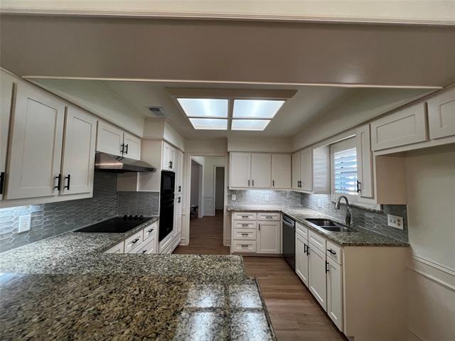 Building Photo - 2501 Primrose Dr