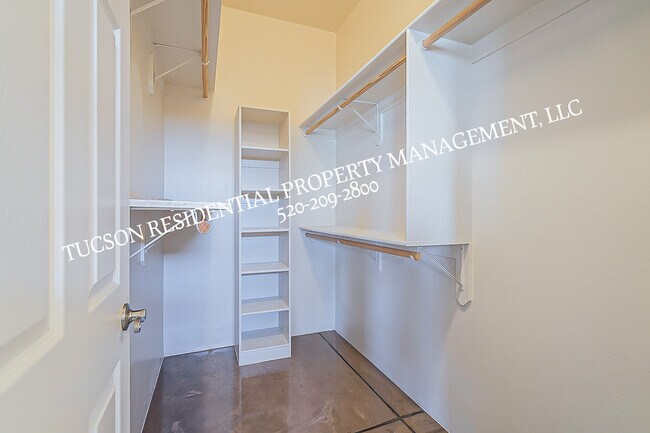 Building Photo - 7399 E Poinciana Pl