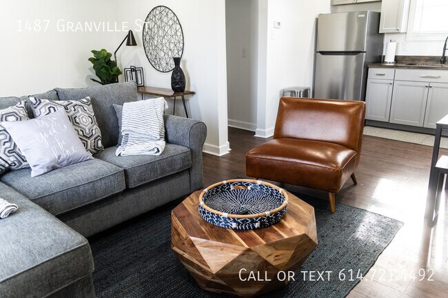 Building Photo - 1487 Granville St