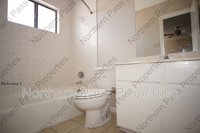 Building Photo - 1587 Bengal Dr