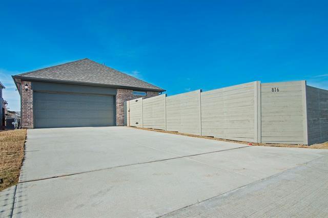 Building Photo - 816 Trailside Ln