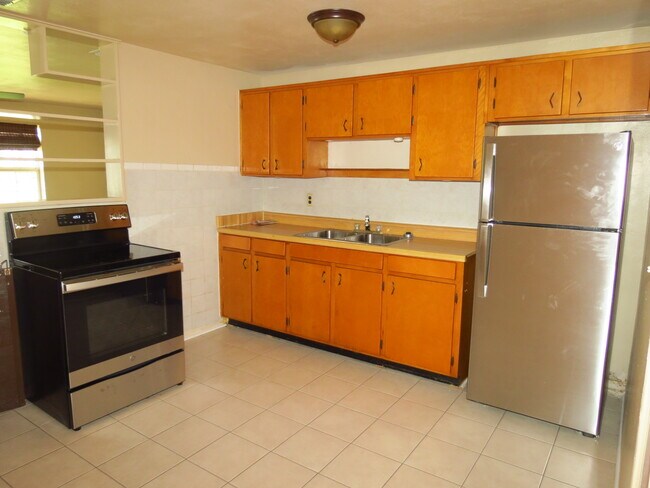 Building Photo - 52 Seacrest Dr