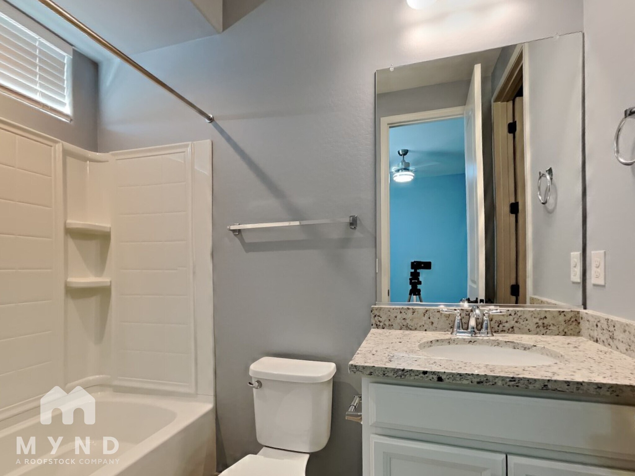 Building Photo - 24598 W Concorda Dr