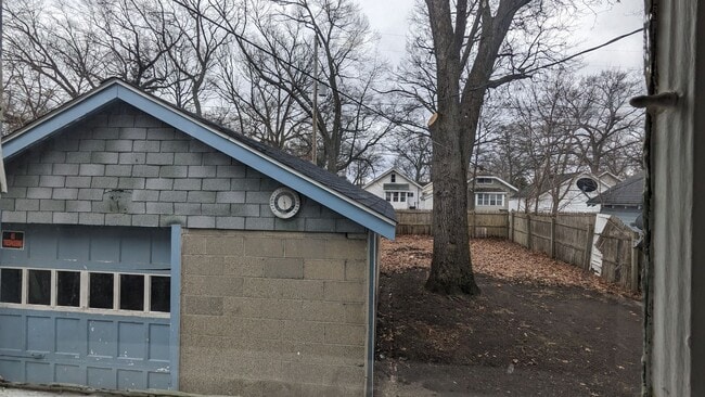 Building Photo - 1149 Fleming Ave