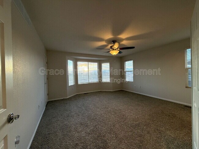 Building Photo - 10533 Joplin St