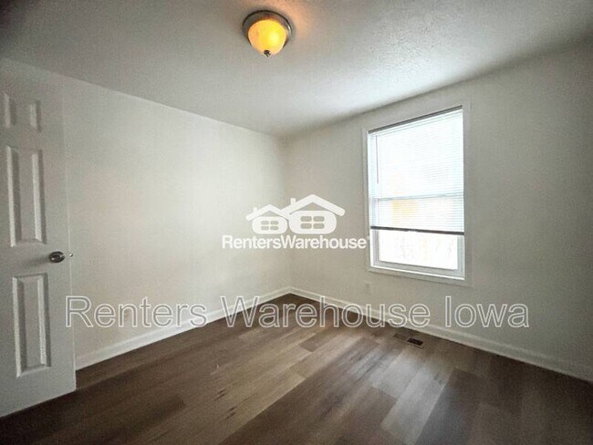 Building Photo - 1123 24th St