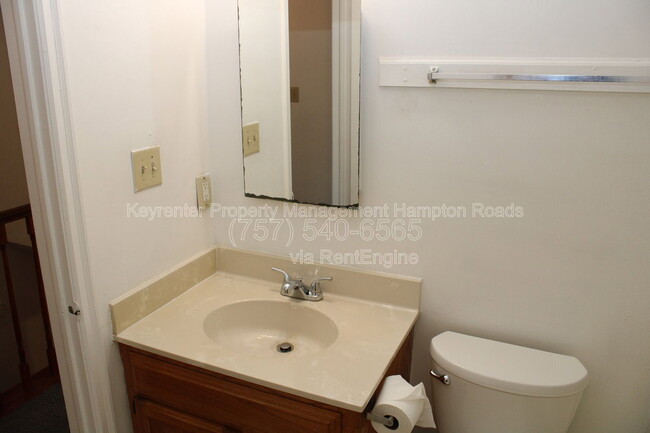 Building Photo - 44 Lucinda Ct