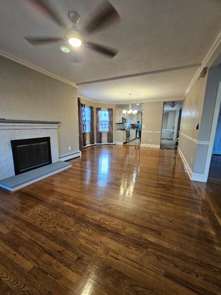 Building Photo - 50 Yeomans Ave