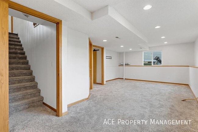 Building Photo - 8563 Stables Dr