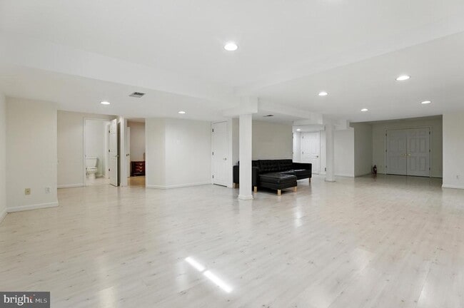 Building Photo - 2868 Pebble Beach Dr