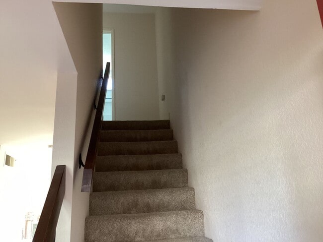 Building Photo - Seacliff Beach!