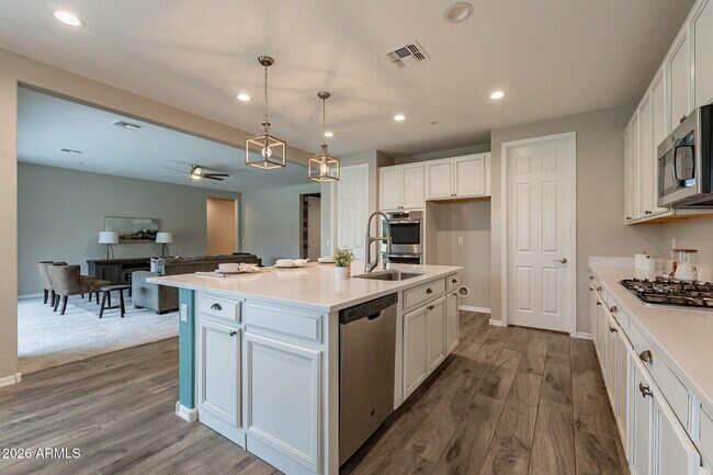 Building Photo - 11628 W Andrew Ln