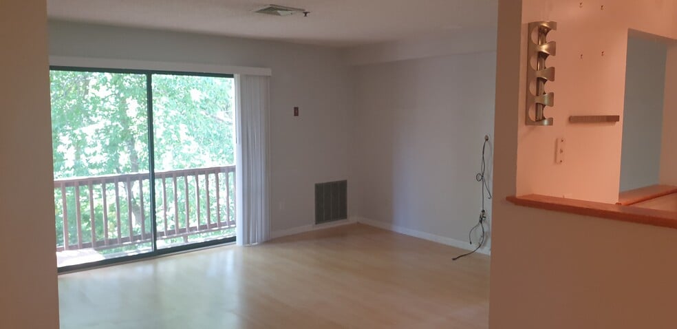 Building Photo - 97 Hunters Run Pl