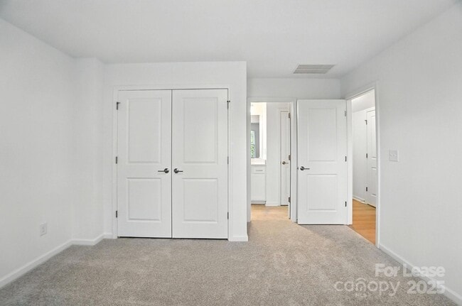 Building Photo - 5033 Westmead Ln