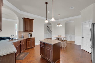 Building Photo - 12 Hillfoots Ct