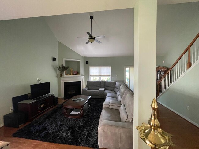 Building Photo - 2509 Sailboat Pl