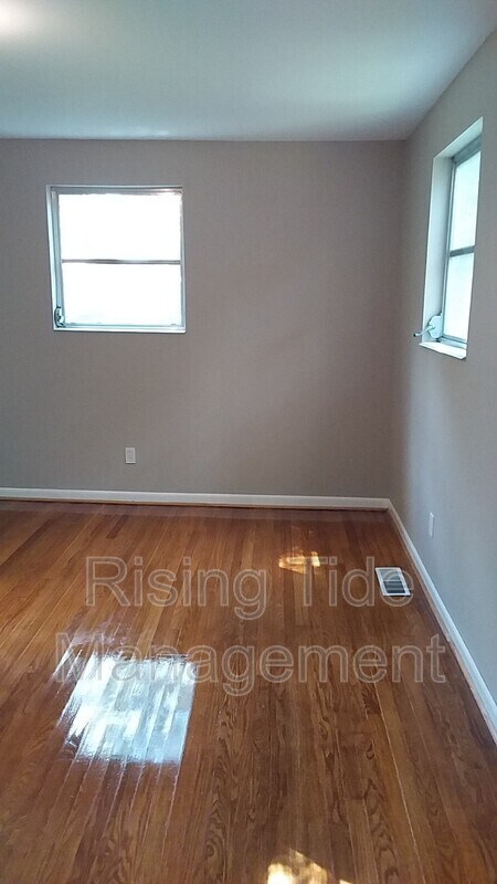 Building Photo - 316 Wickstead Rd