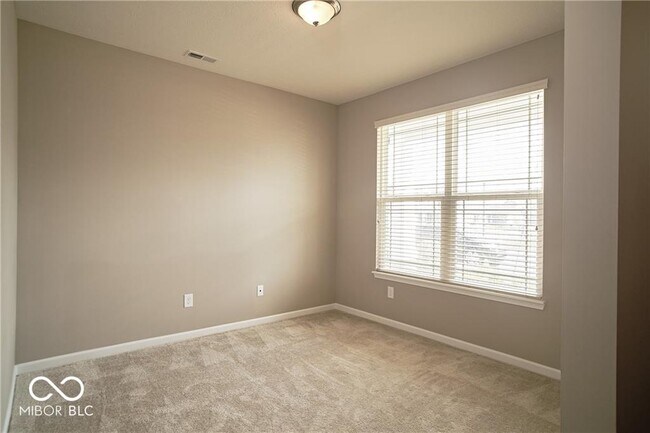 Building Photo - 8709 Rowling Way