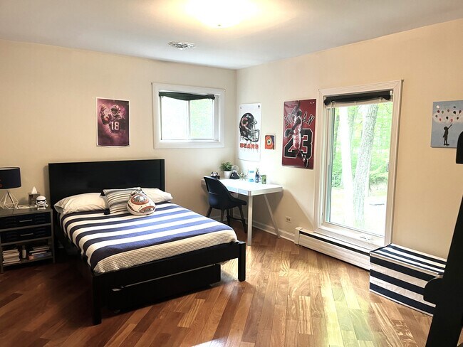 Building Photo - 565 Juneberry Rd