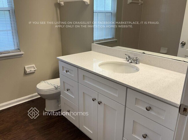 Building Photo - 13973 Crestwick Dr W