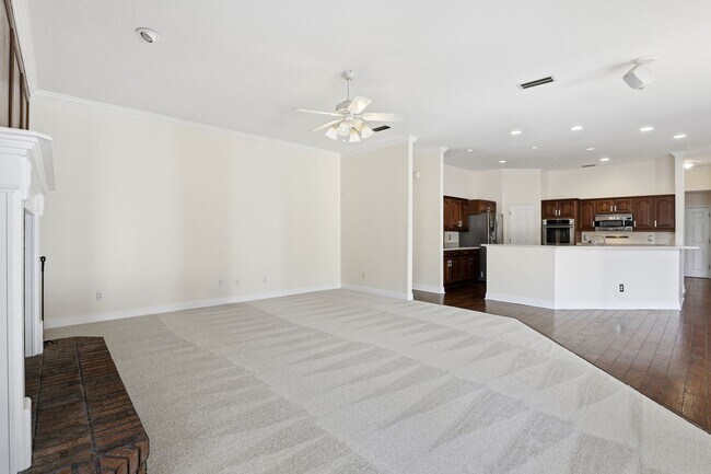 Building Photo - Ivy Park Brick Home 4 bedroom 3 1/2 baths