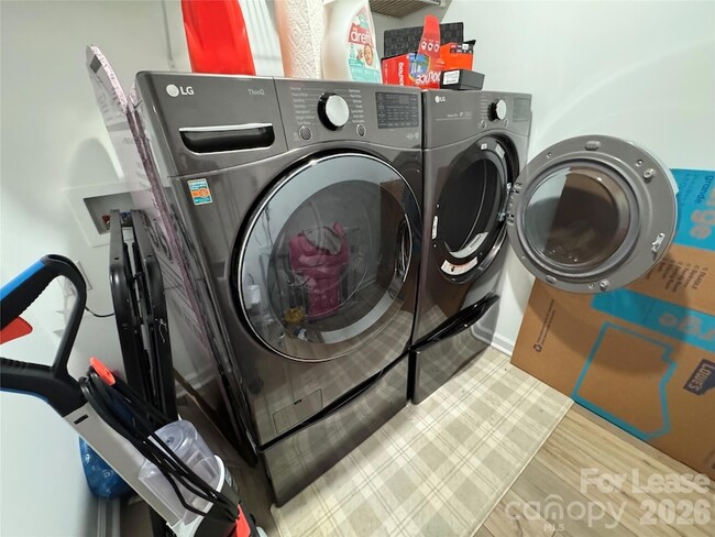 Building Photo - 1266 Nesters Store Pl SW