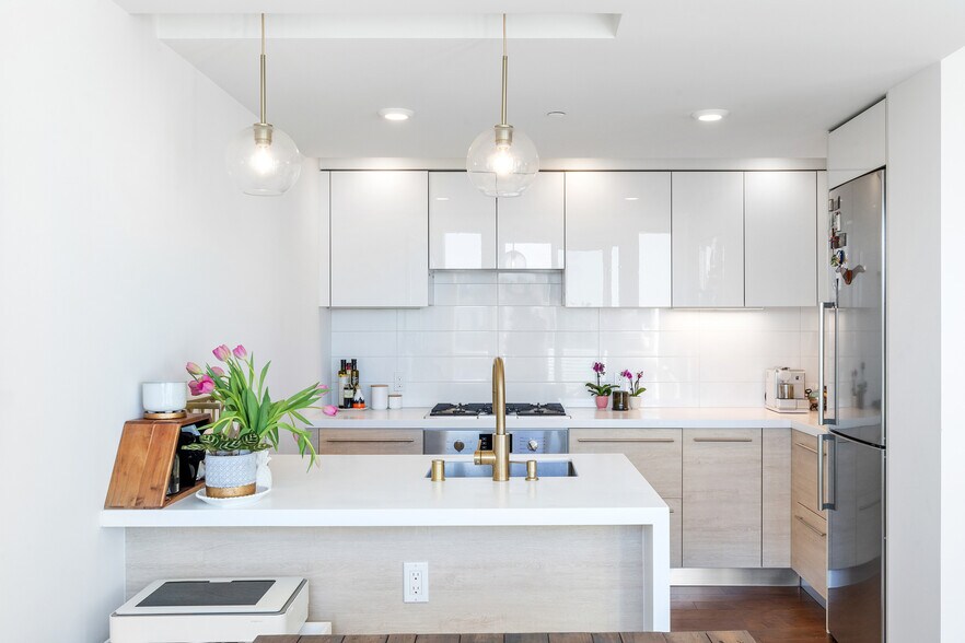 Building Photo - 555 Fulton St