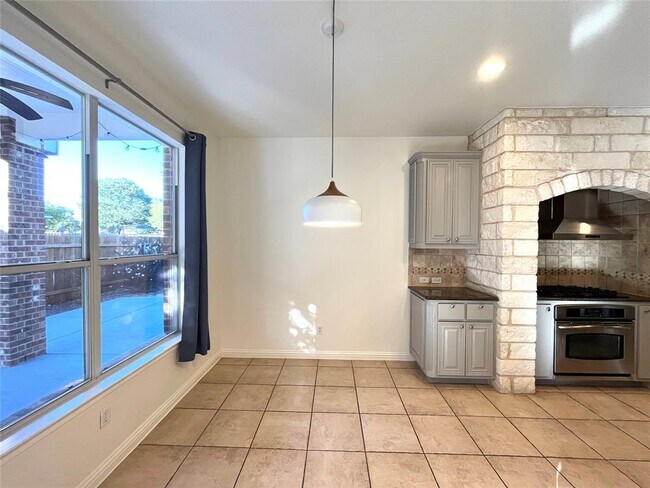 Building Photo - 3004 Edgecreek Pl