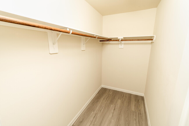 Building Photo - 5411 Latta Plantation Dr