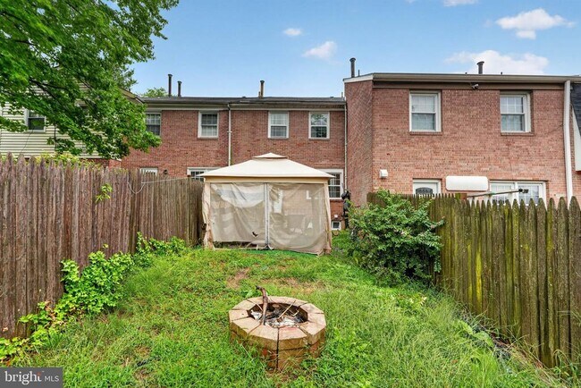 Building Photo - 12914 Claxton Dr