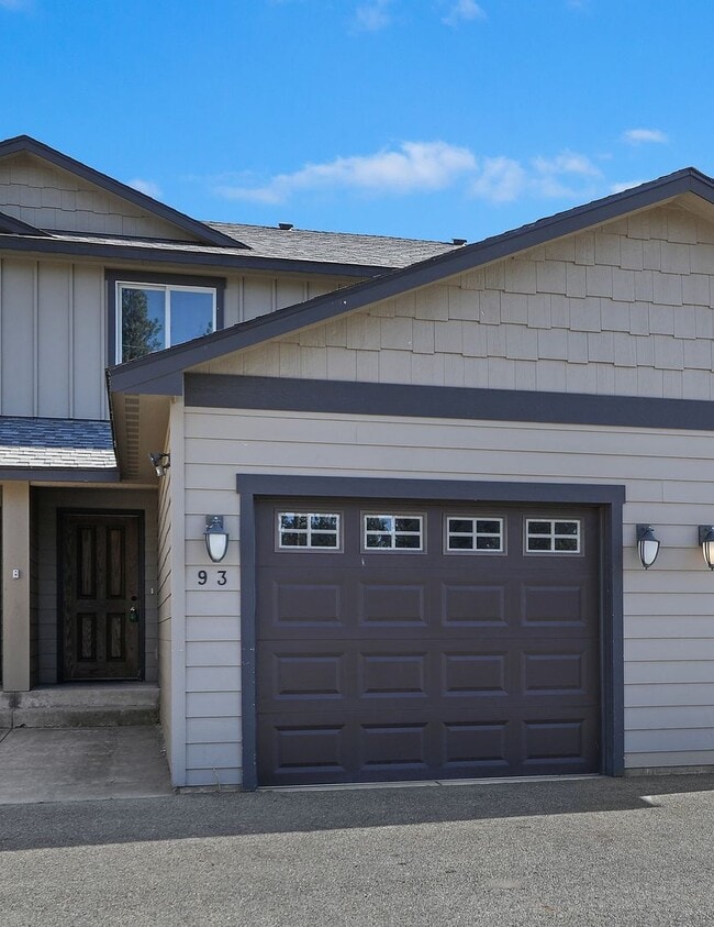 Building Photo - 91 Alki St