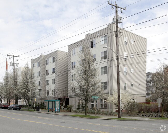 Building Photo - Cal Anderson House