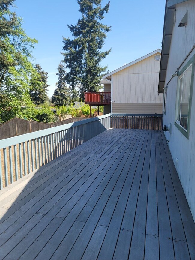 Building Photo - 25113 23rd Ct S