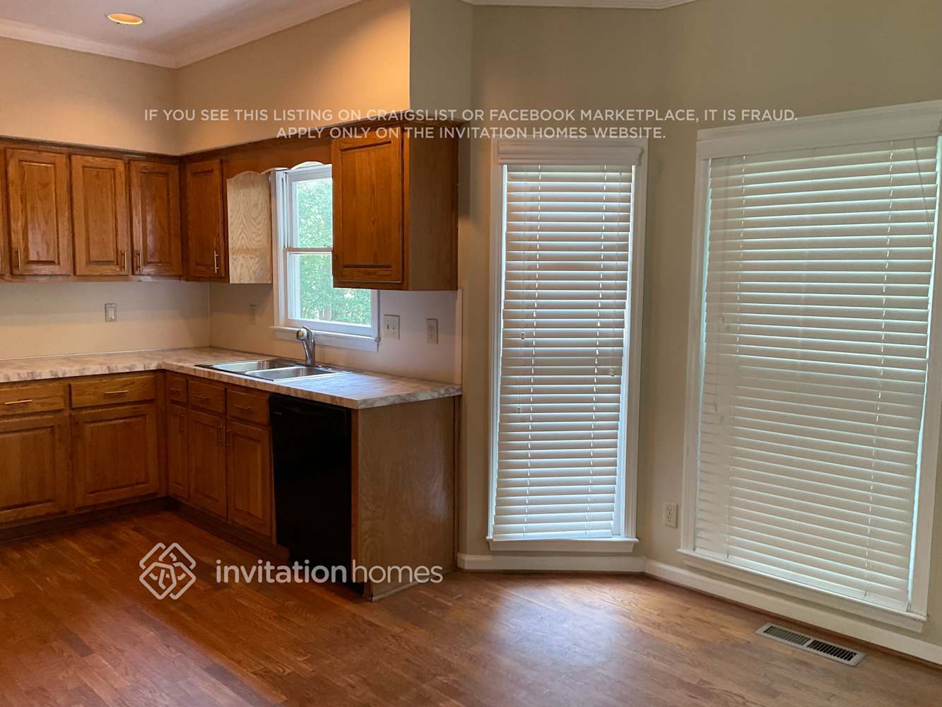 Building Photo - 1440 Midland Way