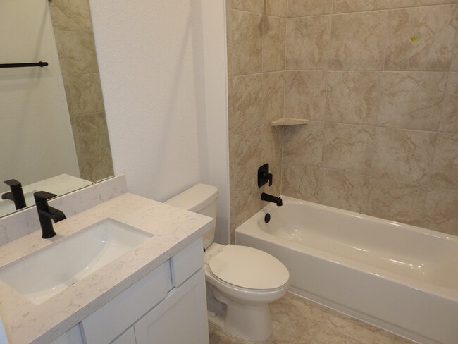 Building Photo - 189 Jackson River Lp