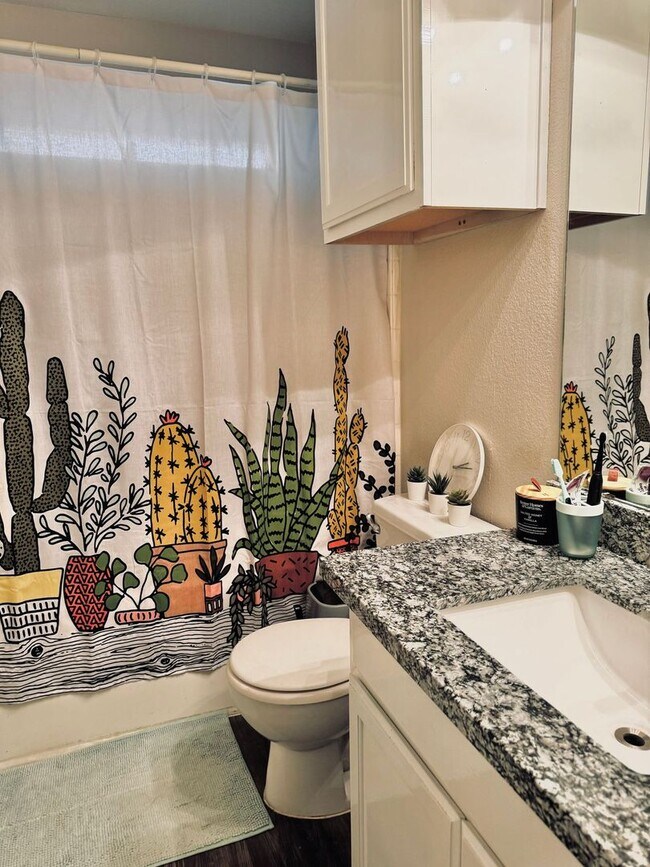 Building Photo - 2511 Pascal Ct