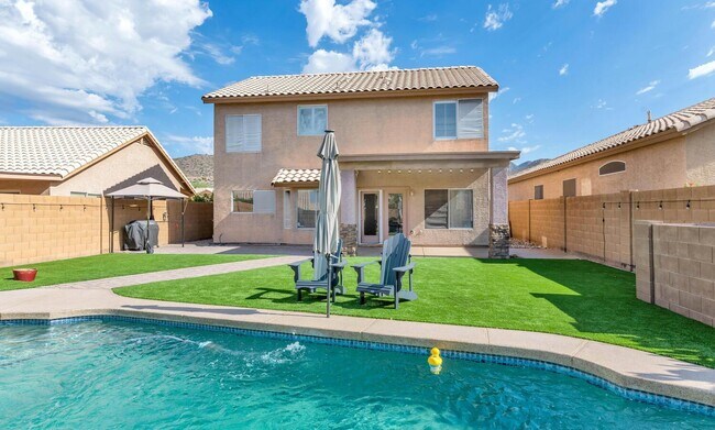 Building Photo - 11155 E Laurel Ln