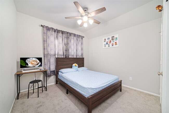 Building Photo - 10443 Cecilia Star Ln