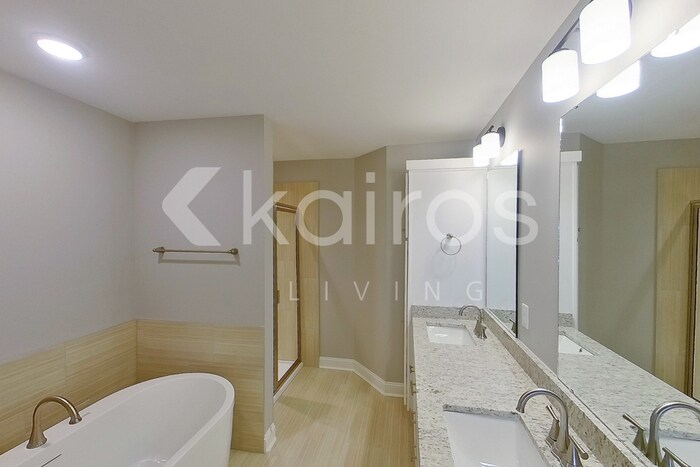 Building Photo - 3705 Oak Leaf Wy