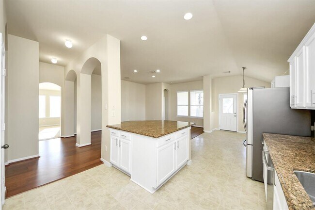 Building Photo - 21927 Citrus Grove Ct