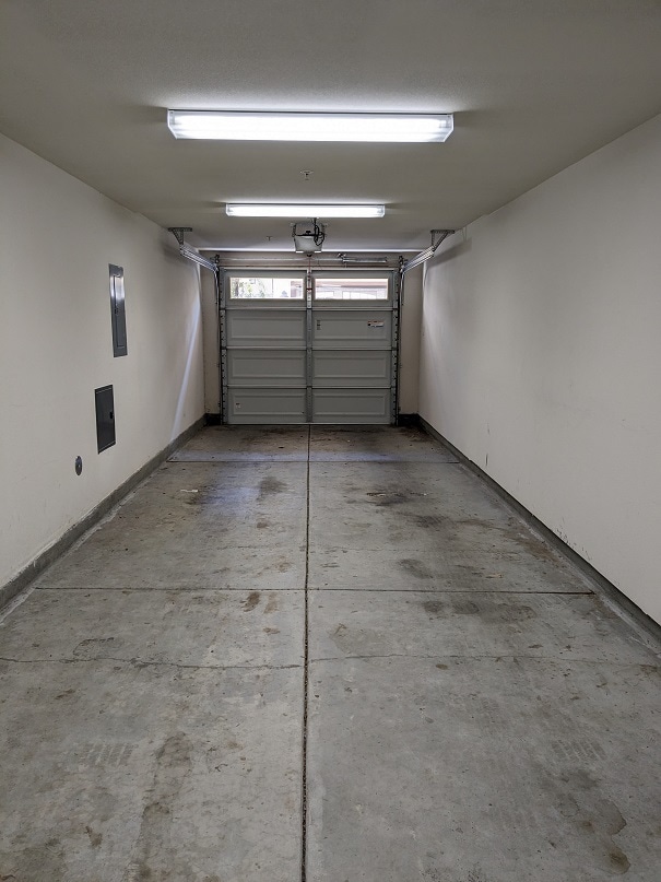 Building Photo - 952 Tarragon Ln