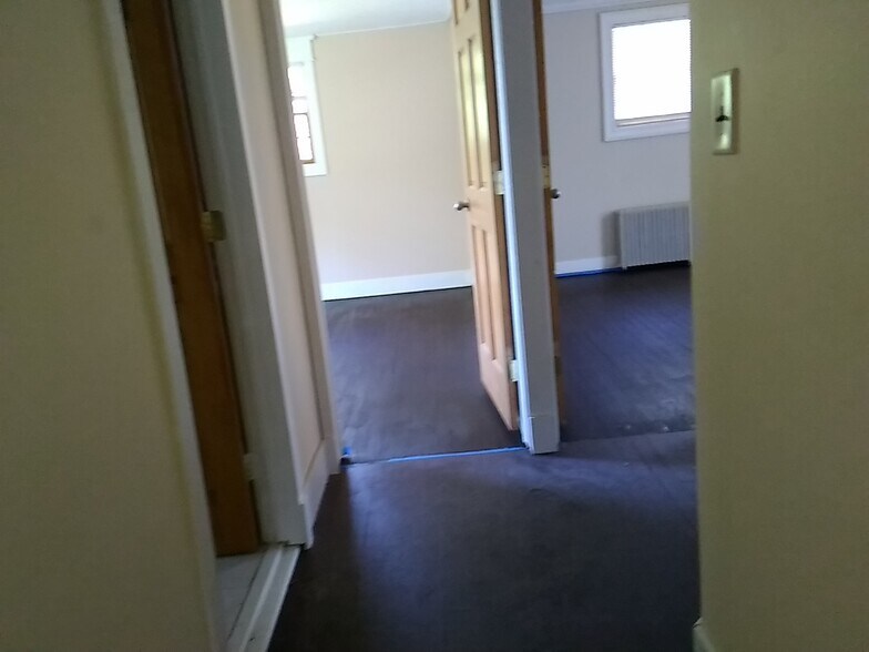 Building Photo - 12 Orchard St