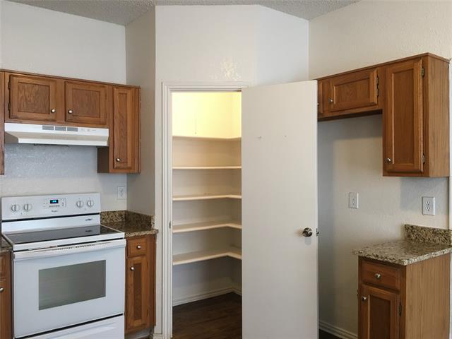 Building Photo - 10328 Woodleaf Dr
