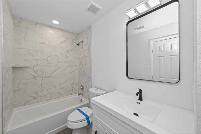 Building Photo - 7714 Stallion Trail Dr